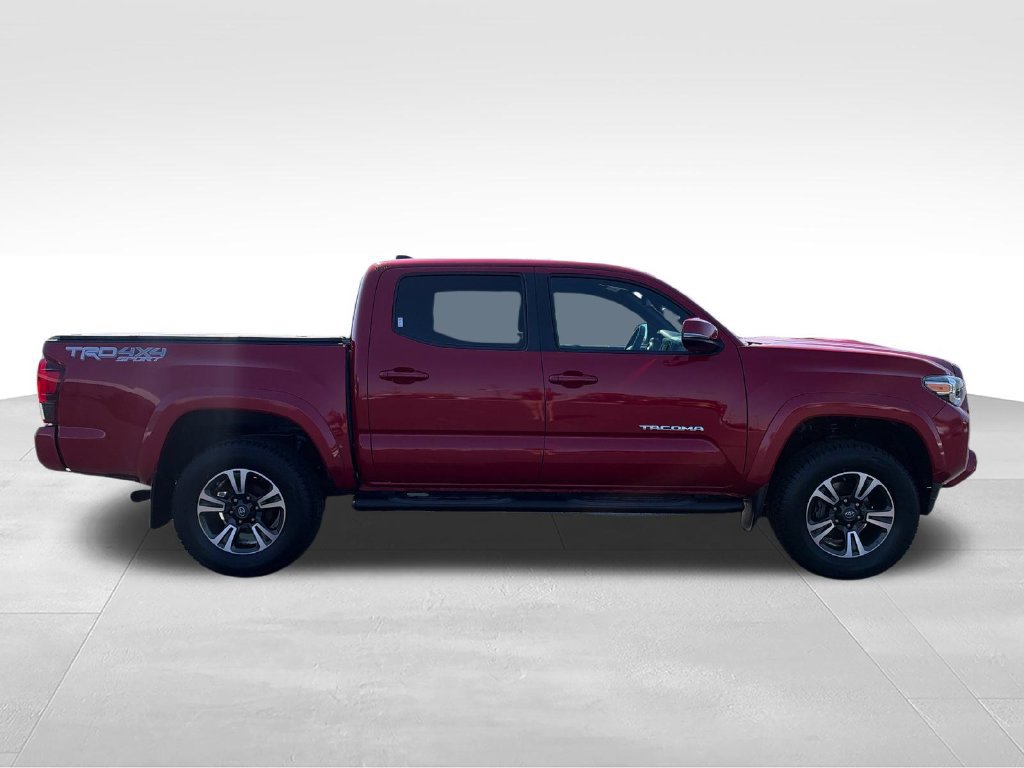 Used 2019 Toyota Tacoma TRD Sport AWD/4WD image 6