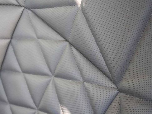 New 2026 BMW 740i w/ Premium Package image 37