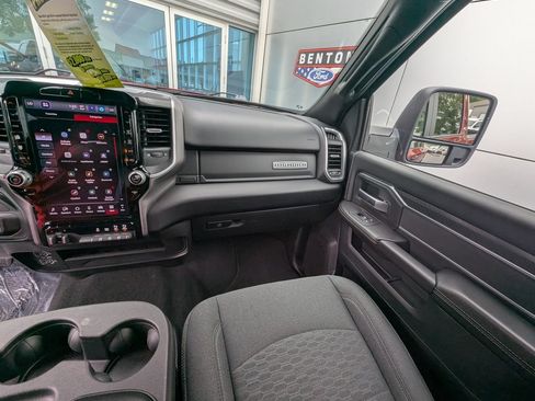 Used 2026 RAM 2500 Big Horn AWD/4WD image 27