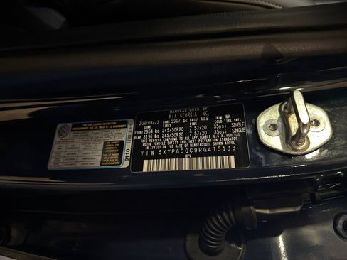 Certified 2024 Kia Telluride S w/ S Sunroof Package image 31