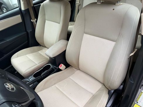 Used 2015 Toyota Corolla LE FWD image 6