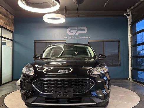 Used 2021 Ford Escape SE w/ Convenience Package image 8