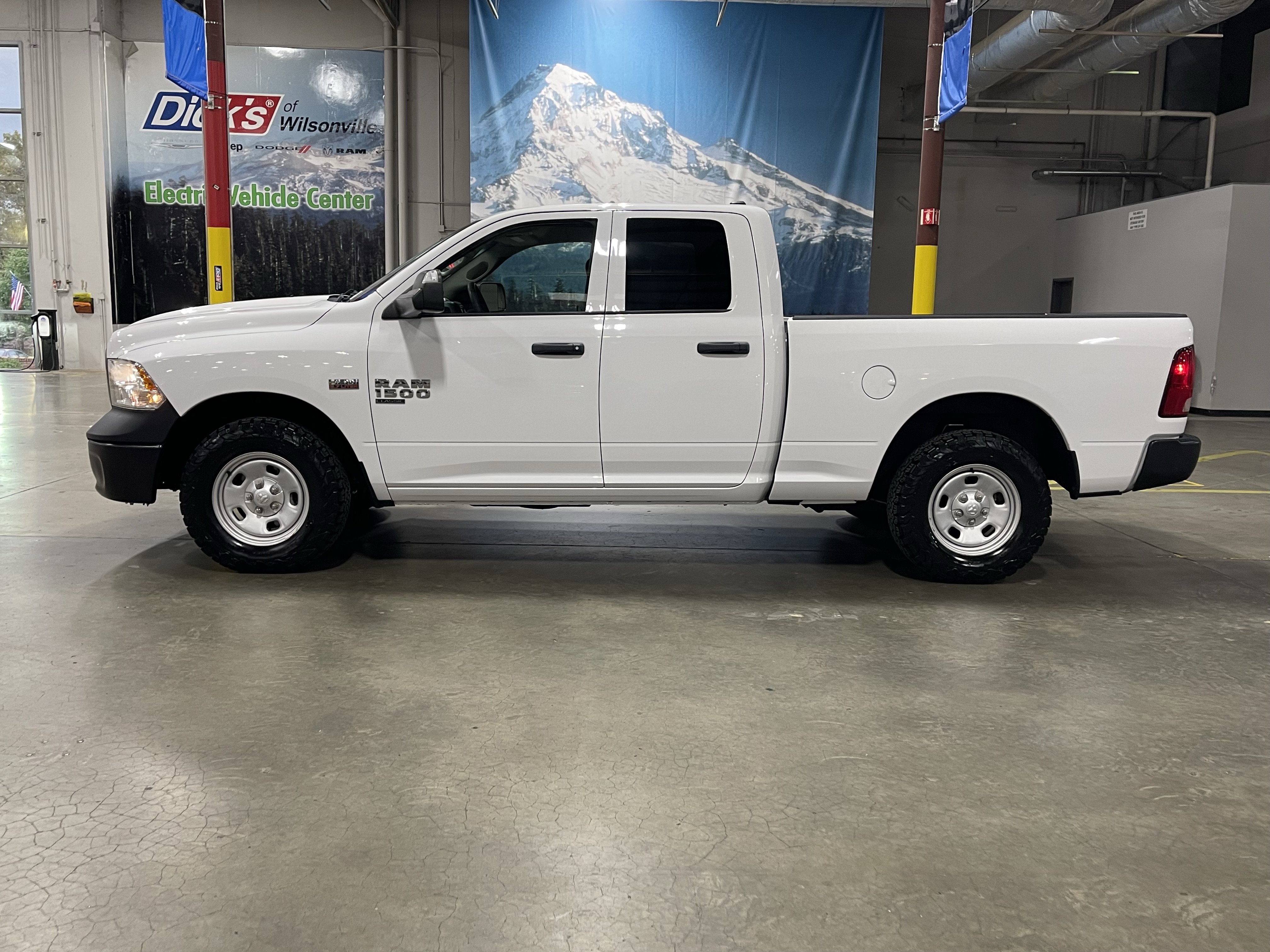 Used 2019 RAM 1500 Tradesman w/ Popular Equipment Group AWD/4WD image 2