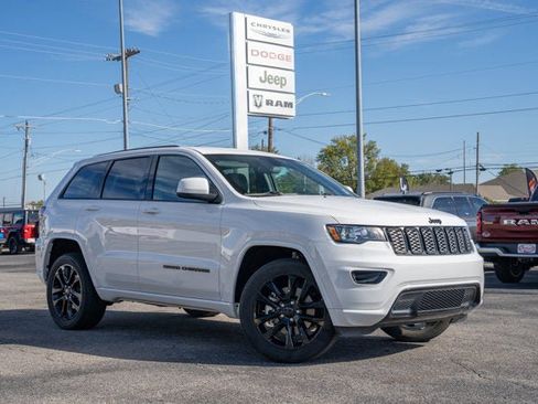 Certified 2021 Jeep Grand Cherokee Laredo X image 7