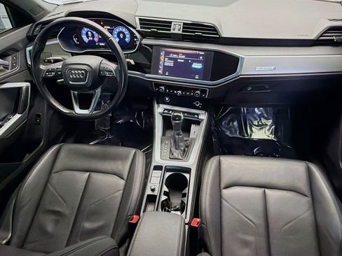 Used 2021 Audi Q3 2.0T Premium image 12