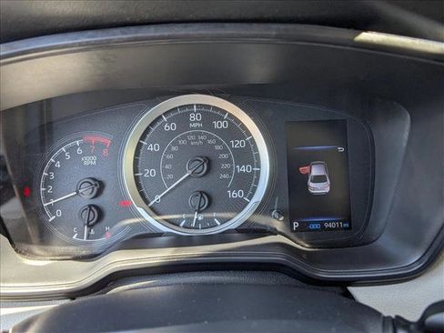 Used 2022 Toyota Corolla LE FWD image 11