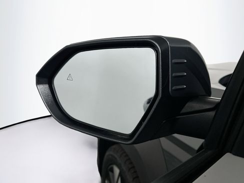 Used 2025 Hyundai Kona SEL FWD image 16