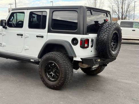 Used 2020 Jeep Wrangler Unlimited Sport image 8