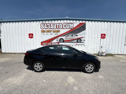 Used 2024 Nissan Versa S w/ Trunk Package FWD image 9