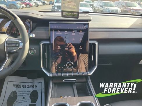 New 2026 GMC Acadia Denali w/ Super Cruise Package image 11