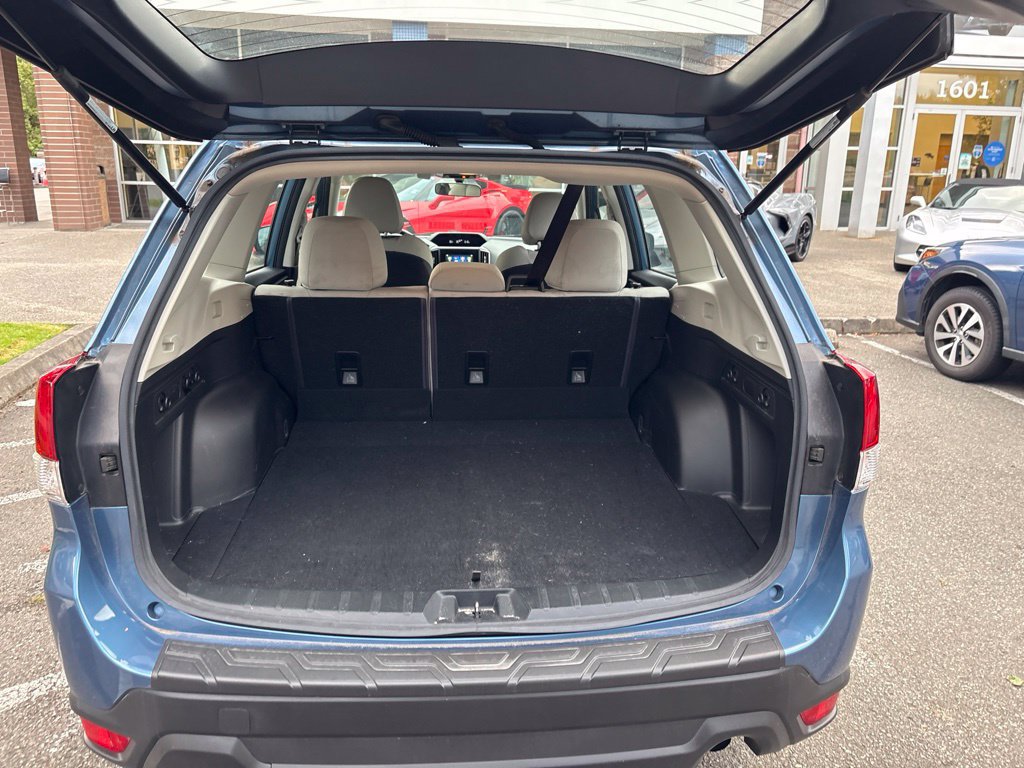 Used 2019 Subaru Forester AWD/4WD image 18