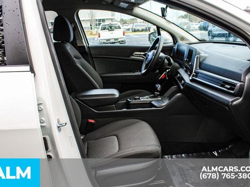 Used 2024 Kia Sportage LX image 17