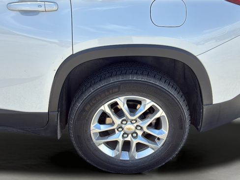 Used 2019 Chevrolet Traverse LT FWD image 40