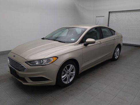 Used 2018 Ford Fusion S image 2