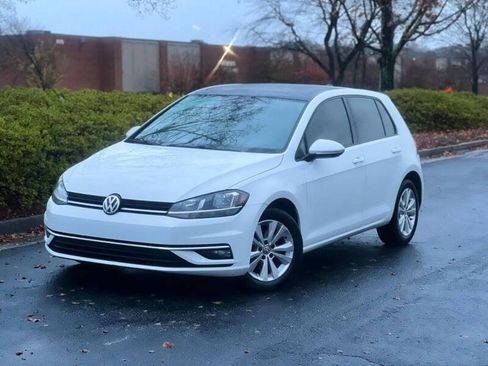 Used 2018 Volkswagen Golf SE FWD image 5