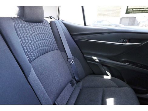 Used 2025 Toyota Camry LE image 10