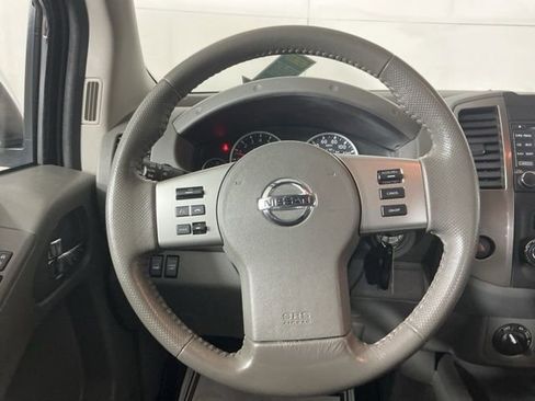Used 2019 Nissan Frontier SL image 13