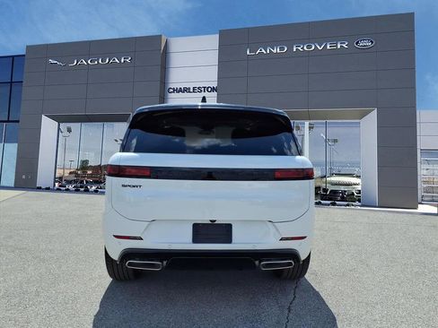New 2026 Land Rover Range Rover Sport Dynamic SE AWD/4WD image 4