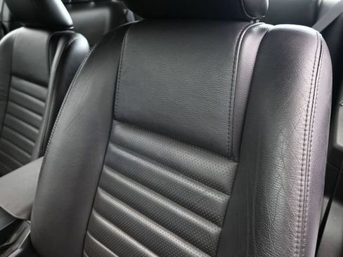 Used 2007 Ford Mustang GT Premium RWD image 17