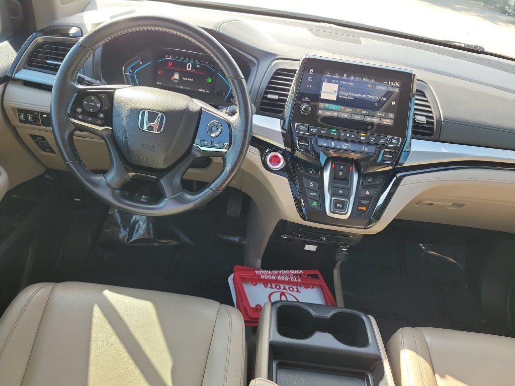 Used 2021 Honda Odyssey Touring image 25