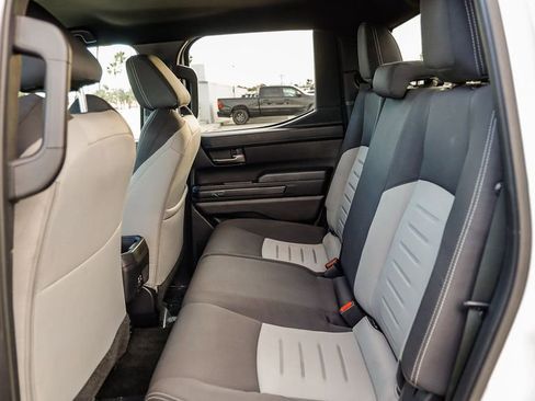 Used 2025 Toyota Tacoma TRD Off-Road image 22