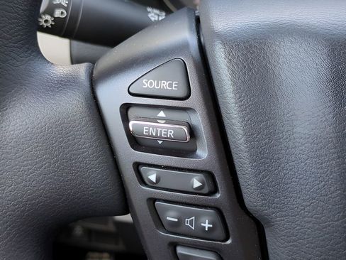 Used 2025 Nissan Frontier SV image 23