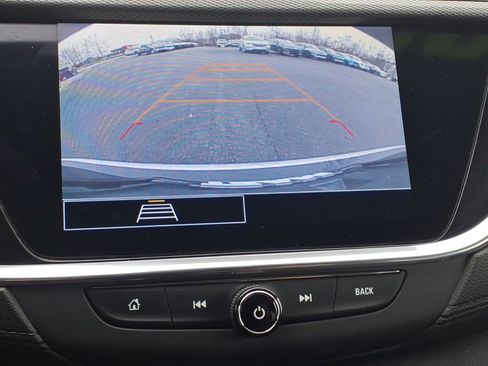 Used 2023 Buick Encore GX Preferred w/ Cold Weather Comfort Package AWD/4WD image 21