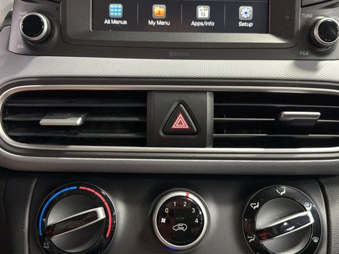 Used 2019 Hyundai Kona SE AWD/4WD image 30