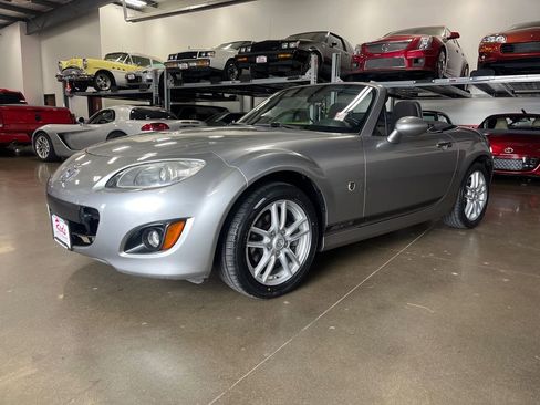 Used 2011 MAZDA MX-5 Miata Sport image 59