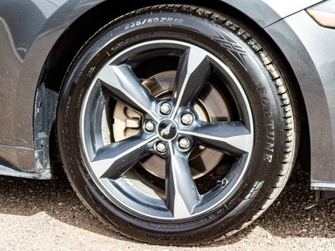 Used 2018 Ford Mustang Coupe image 10