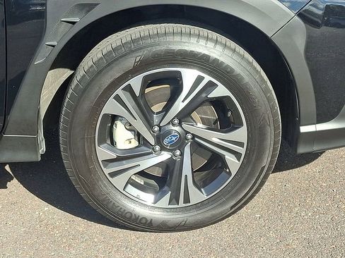 Used 2024 Subaru Crosstrek 2.0i Premium w/ Popular Package #3 image 8