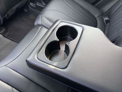 Used 2025 Ford Escape SE w/ PHEV Premium Package image 12