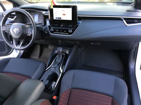 Used 2025 Toyota Corolla SE FWD image 30