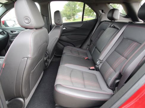 Used 2022 Chevrolet Equinox RS AWD/4WD image 7