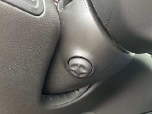 Used 2023 Cadillac XT6 Sport w/ Technology Package image 26