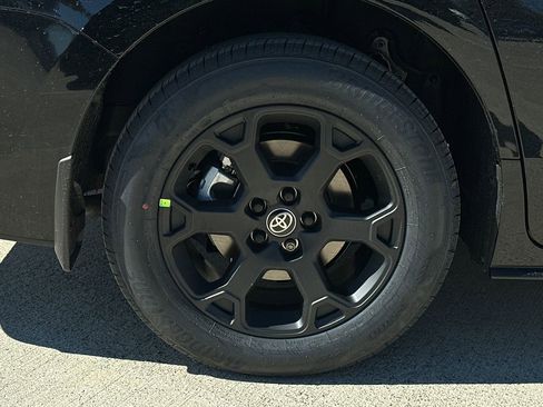 New 2026 Toyota Sienna XLE Woodland Edition image 8