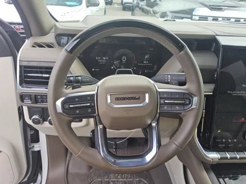 Used 2025 GMC Yukon Denali w/ Denali Reserve Package RWD image 4