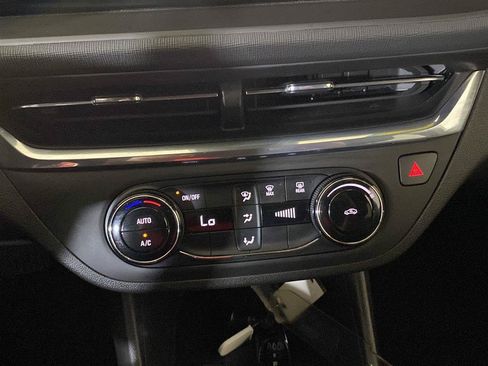Used 2024 Buick Envista Preferred w/ Advanced Safety Package FWD image 14