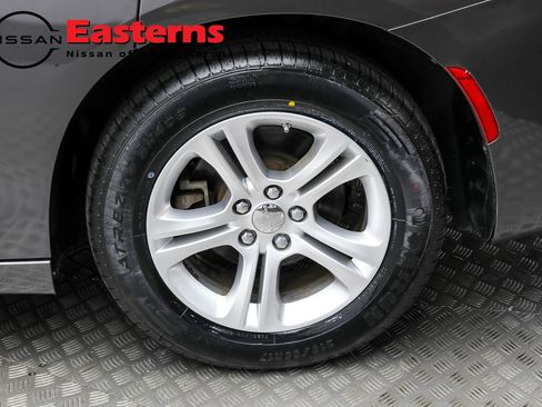 Used 2022 Dodge Charger SXT image 16