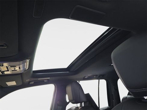 Certified 2025 Lexus LX 700h Luxury image 30