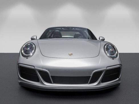 Used 2018 Porsche 911 Targa 4 GTS w/ GTS Interior Package AWD/4WD image 8