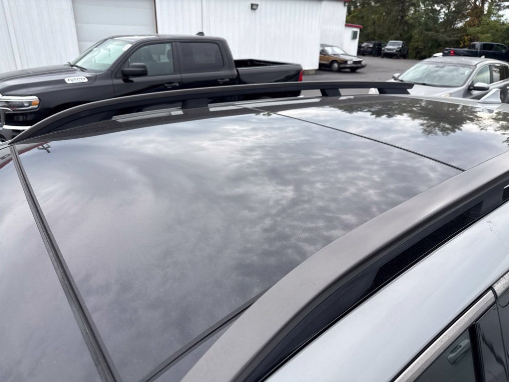 Used 2022 Kia Sorento S w/ Panoramic Sunroof Package AWD/4WD image 13