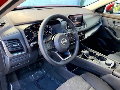 Certified 2023 Nissan Rogue SV image 14