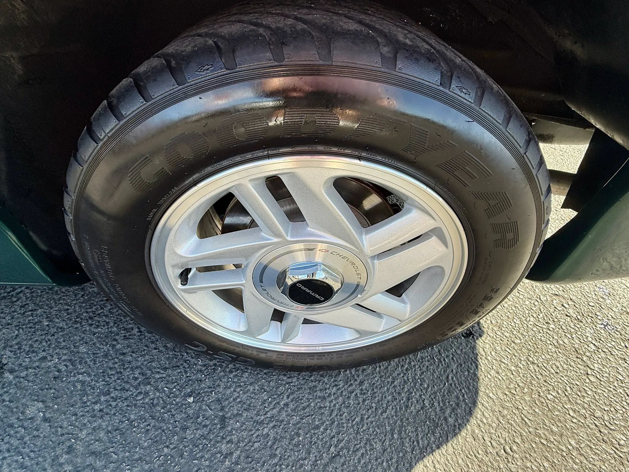 Used 1995 Chevrolet Camaro Z28 RWD image 16