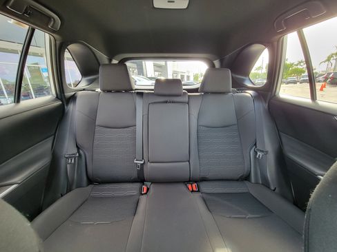 Used 2024 Toyota RAV4 SE image 15