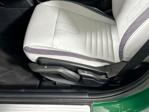 Certified 2025 MINI Cooper S image 20