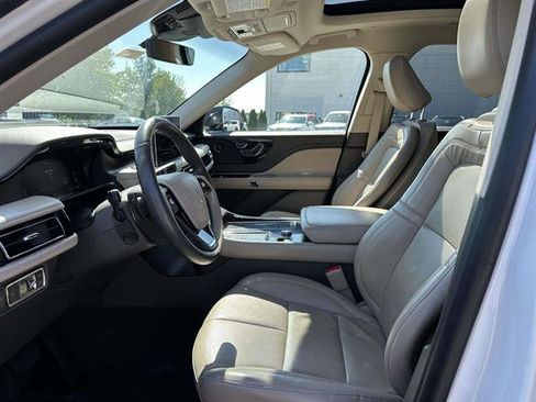 Certified 2021 Lincoln Aviator Reserve w/ Equipment Group 201A image 13