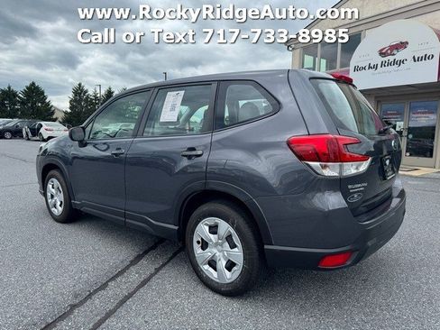 Used 2023 Subaru Forester AWD/4WD image 5