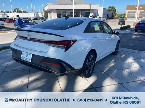 Certified 2025 Hyundai Elantra Sport FWD image 14