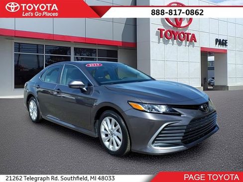 Certified 2023 Toyota Camry LE FWD image 1